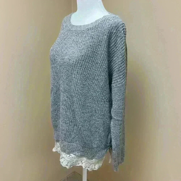 UO Pins & Needles Gray Sweater with Crochet Detail Hem - Picture 2 of 7